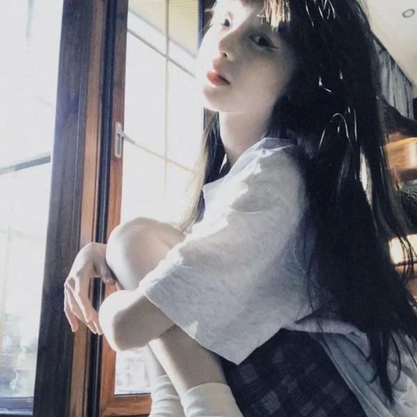 艳丽娇娃
